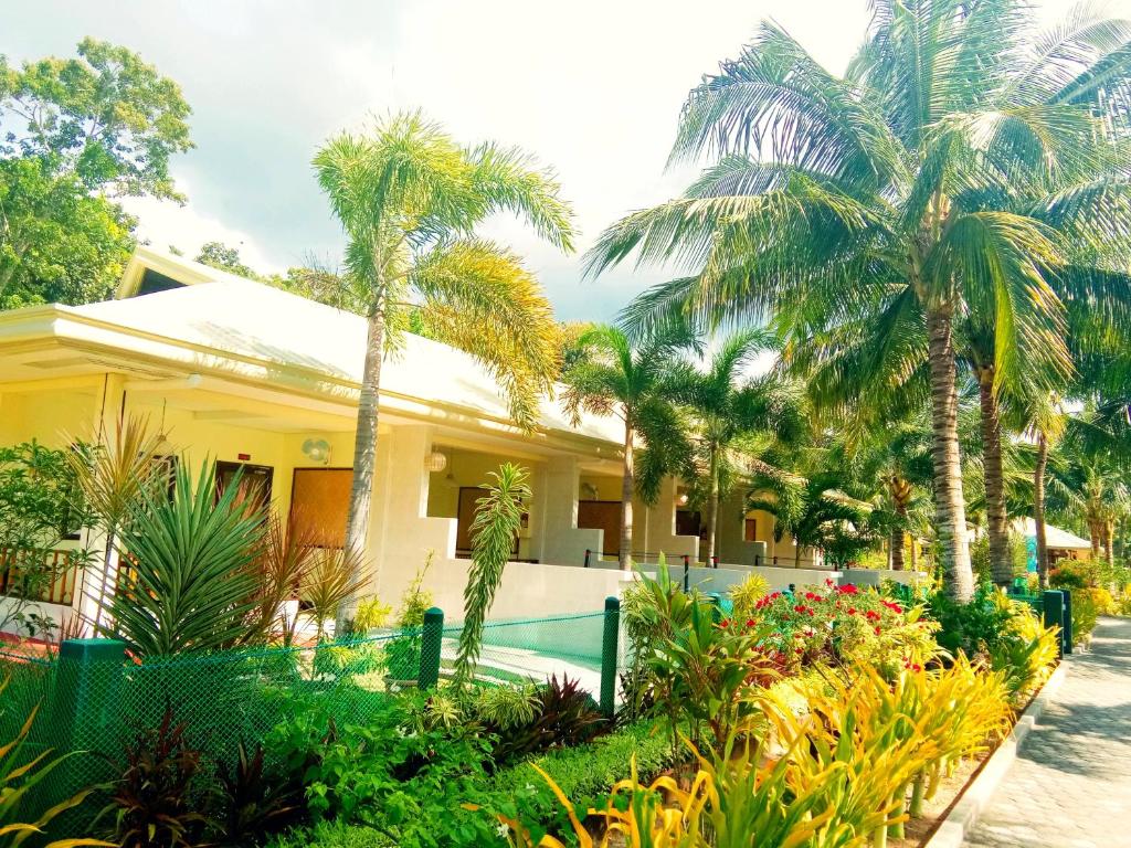 Paradise Island Park Beach Resort