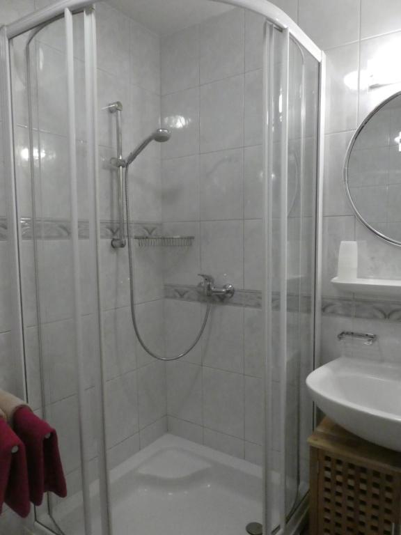 Haus Daheim - Apartamento De Dos Habitaciones Con Balcón