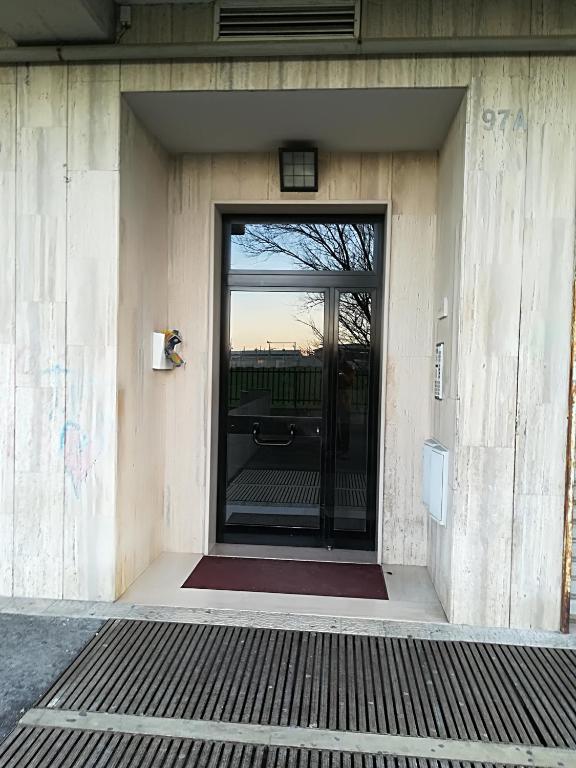 Fasada lub wejście do obiektu Bunker degli inventori