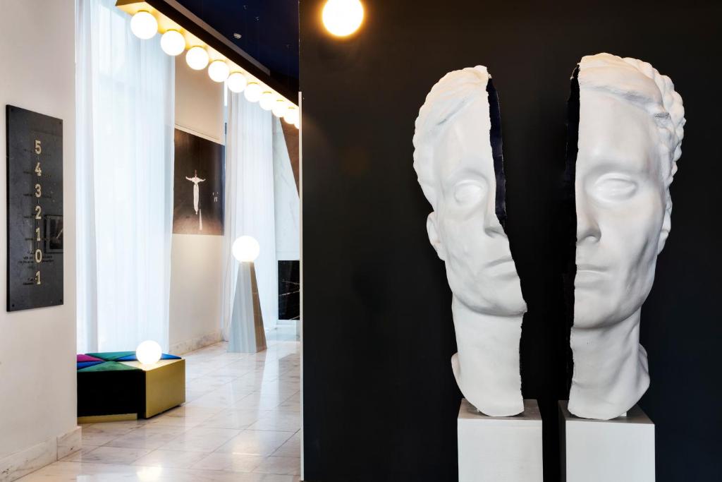 One Shot Fortuny - Resim 17