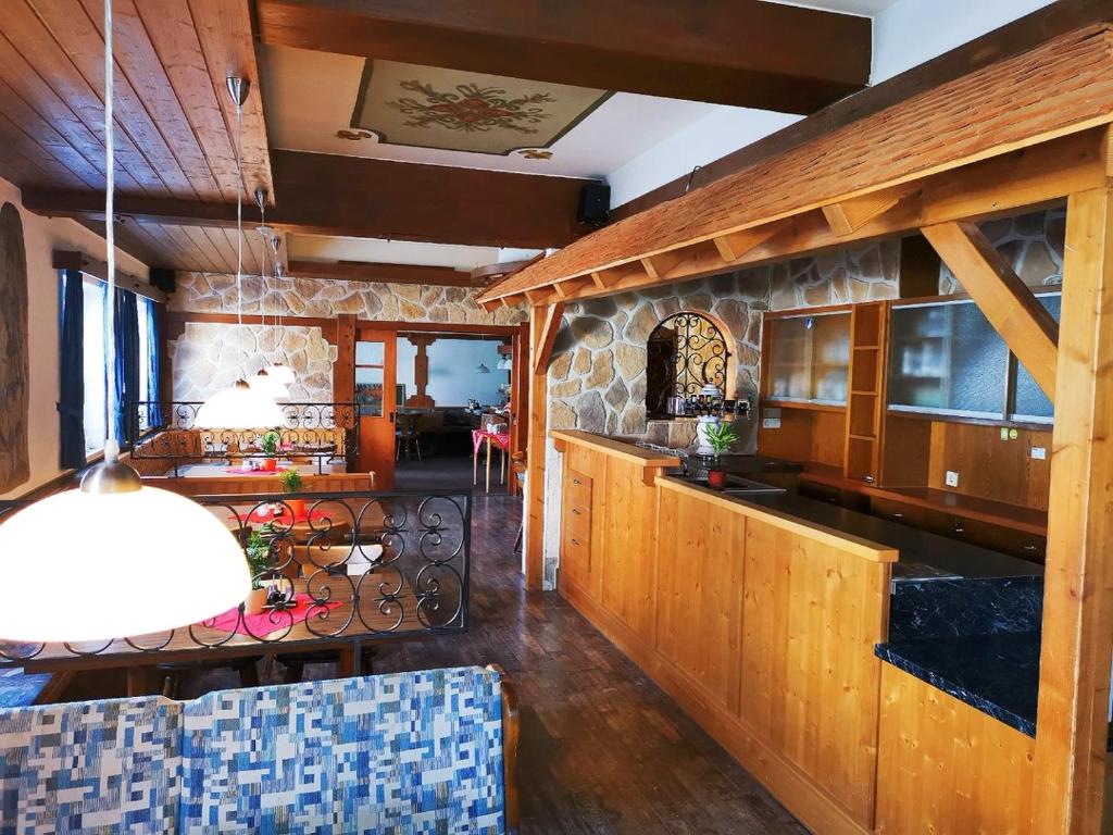 Kuchyň nebo kuchyňský kout v ubytování Hotel Oyer Hof - selbst Service