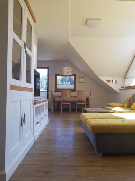 Postel nebo postele na pokoji v ubytování Apartments Katja