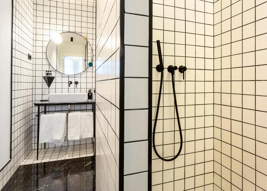 One Shot Fortuny - Resim 32