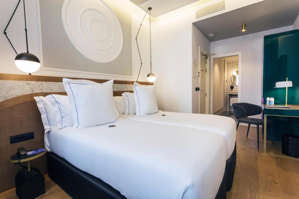 One Shot Fortuny 07, Madrid – Bijgewerkte prijzen 2023