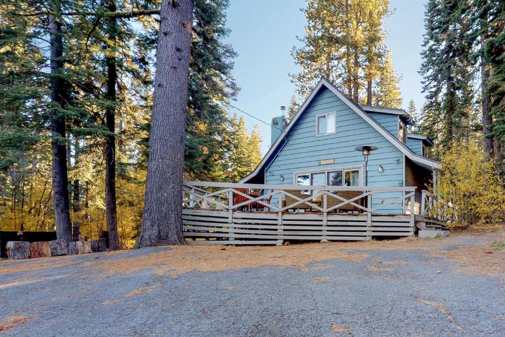 West Shore Lakeview Beauty* - Housity