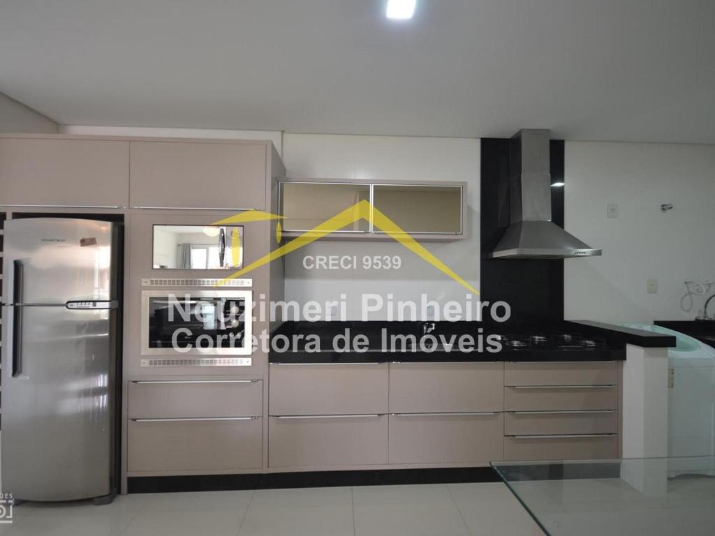  Ed. Luana. Apartamento com 2 dormitórios próximo da Praia de Bombinhas!