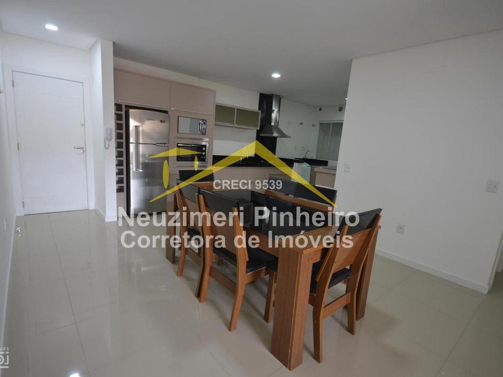  Ed. Luana. Apartamento com 2 dormitórios próximo da Praia de Bombinhas!