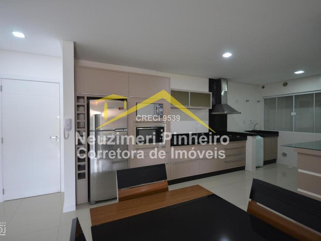  Ed. Luana. Apartamento com 2 dormitórios próximo da Praia de Bombinhas!