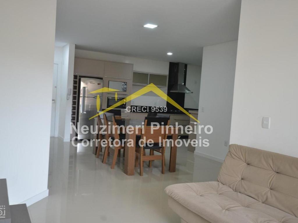 Ed. Luana. Apartamento com 2 dormitórios próximo da Praia de Bombinhas!