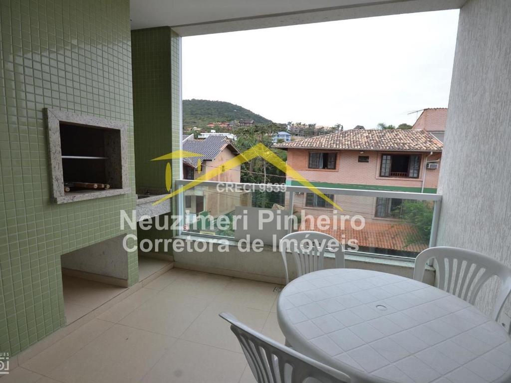  Ed. Luana. Apartamento com 2 dormitórios próximo da Praia de Bombinhas!