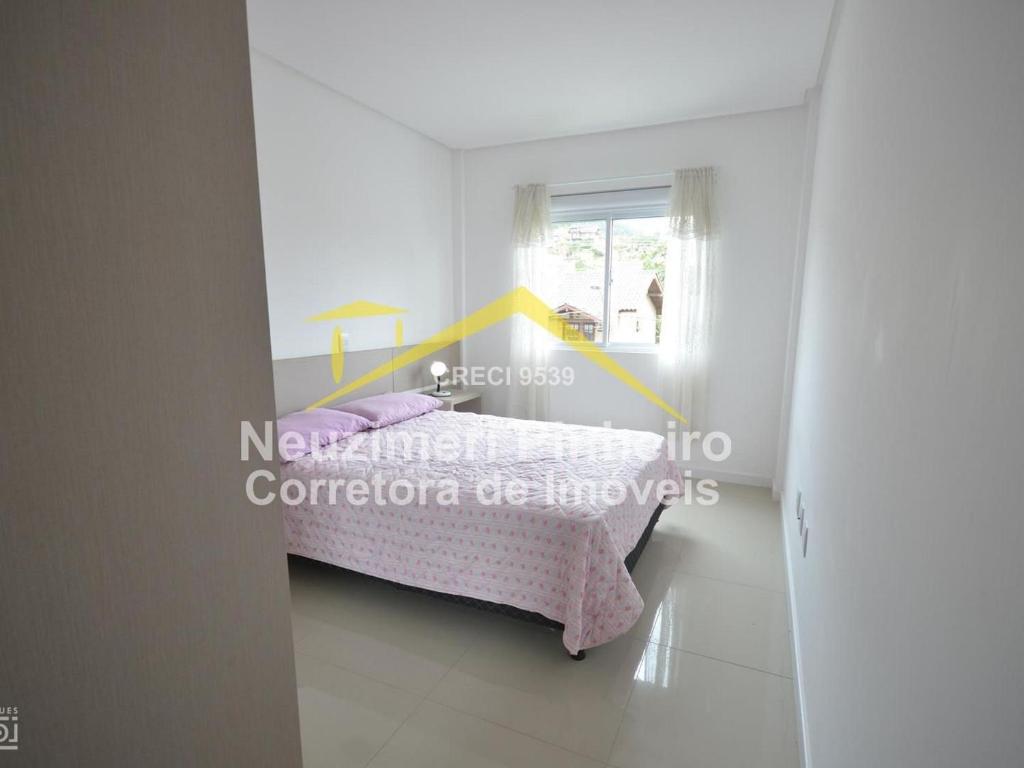  Ed. Luana. Apartamento com 2 dormitórios próximo da Praia de Bombinhas!