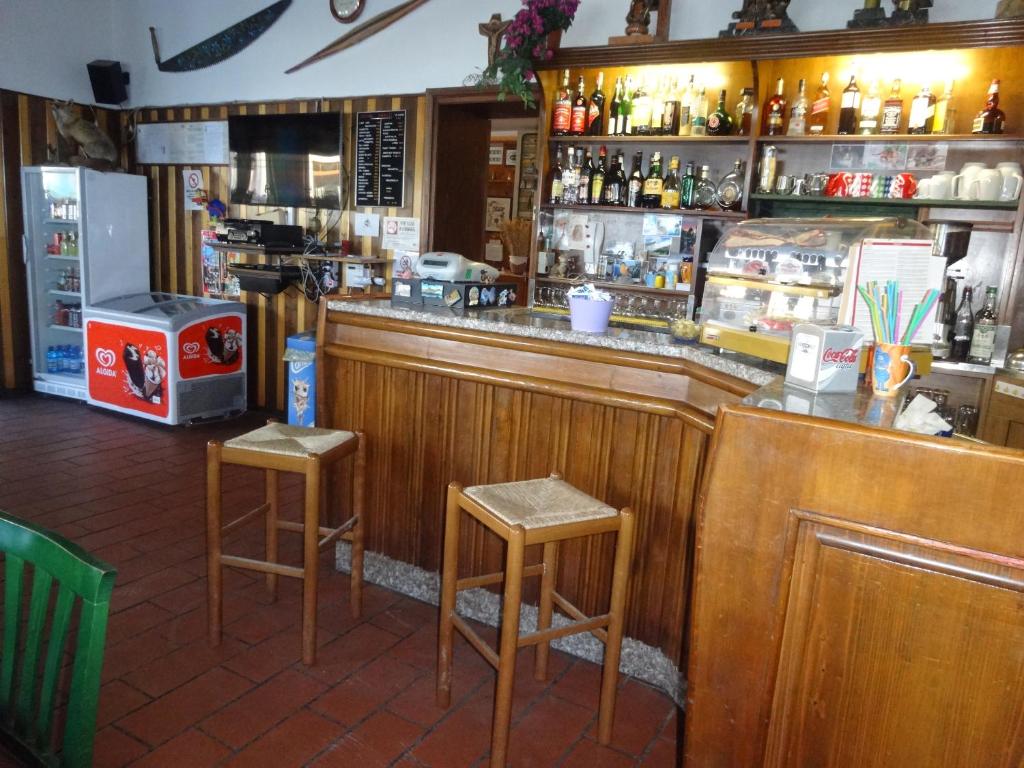 Lounge nebo bar v ubytování Hotel Genzianella