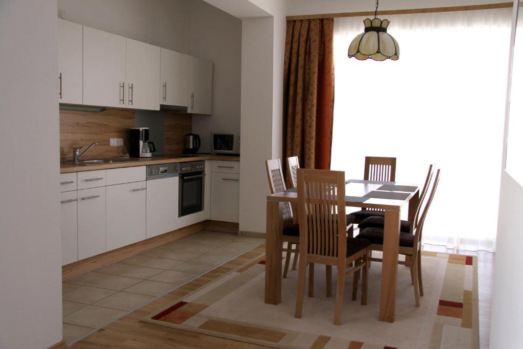 Kuchyňa alebo kuchynka v ubytovaní Vicky Apartments
