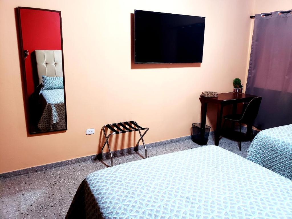 TV a/nebo společenská místnost v ubytování Portal los Castaños