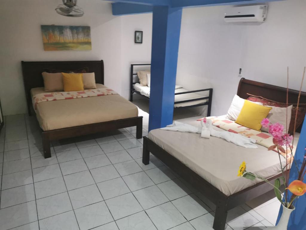 Cabinas Cafe Del Mar - Family Room
