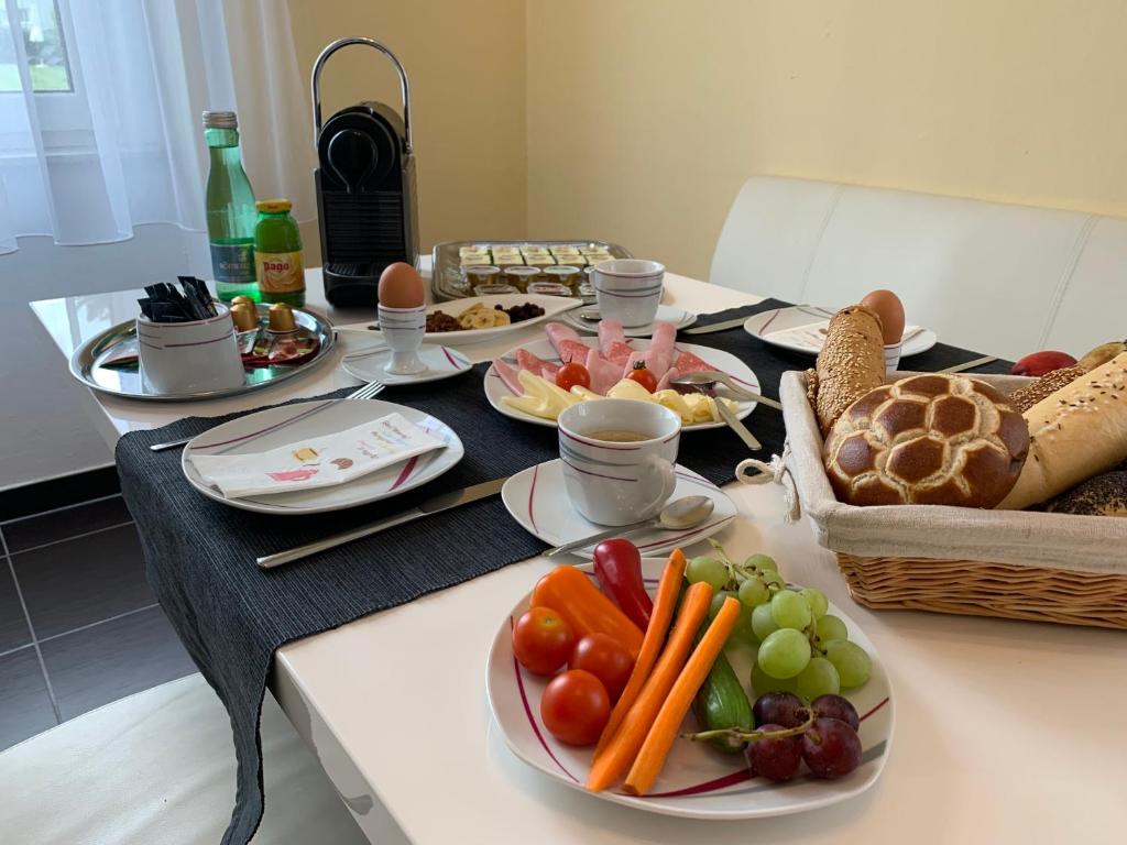 Jídlo v aparthotelu nebo okolí