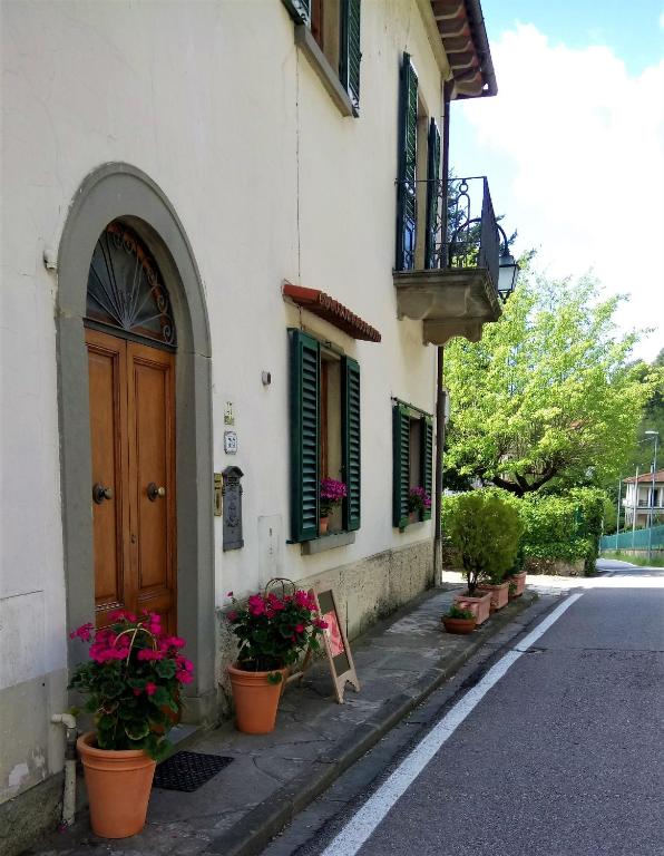 CASA BARTOLACCI COZY APARTMENT (NEAR FLORENCE CITY CENTER)