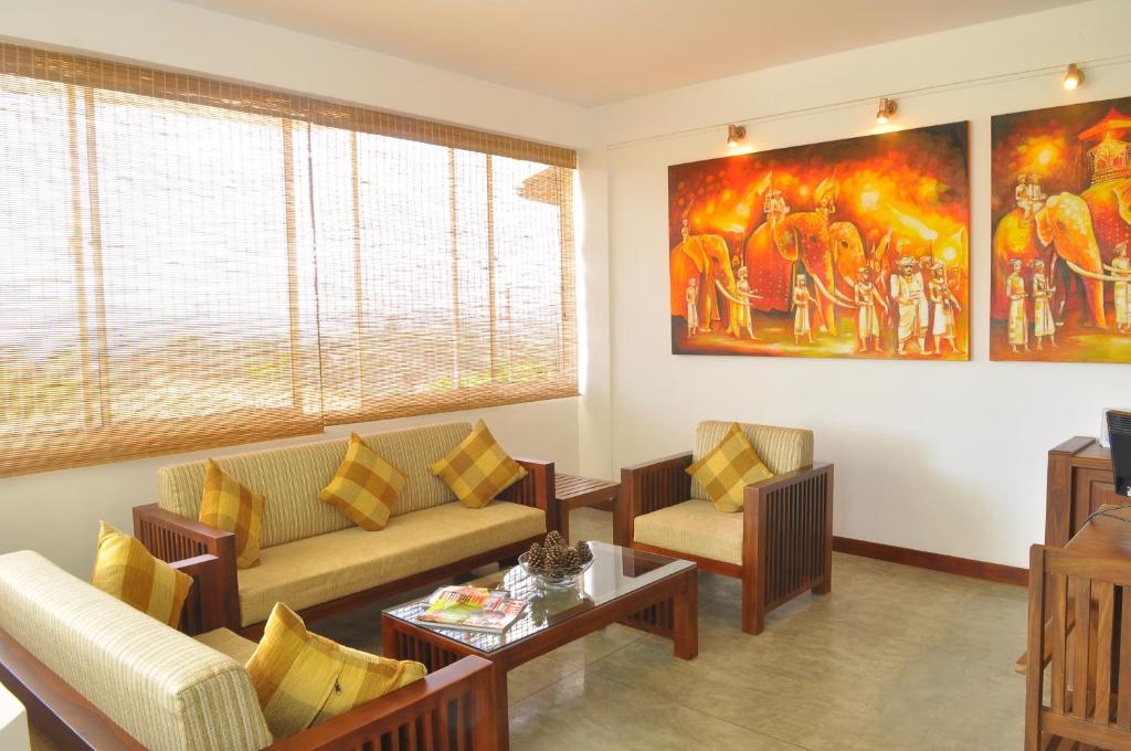 Posezení v ubytování Amaara Sky Hotel Kandy