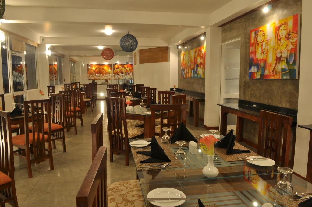 Restaurace v ubytování Amaara Sky Hotel Kandy