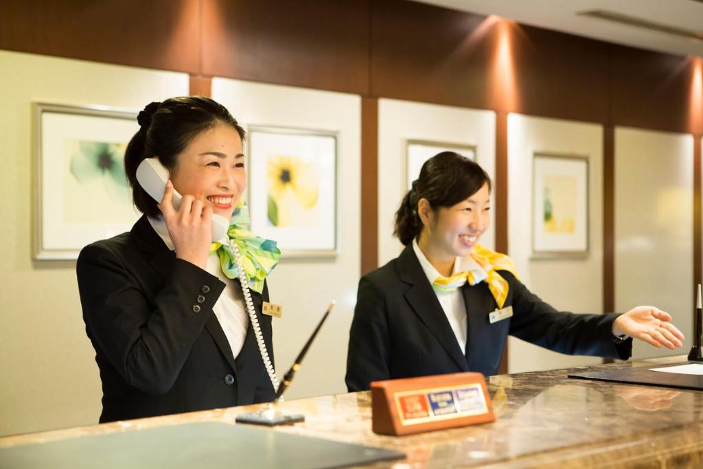 Персонал Hotel Nikko Kansai Airport - 3 mins walk to the airport