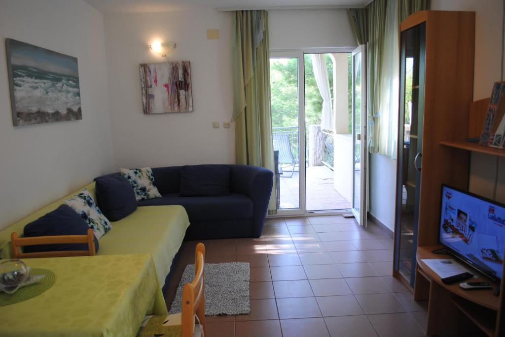 TV a/nebo společenská místnost v ubytování Hvar Melody, Island Hvar, Rosohotnica Bay