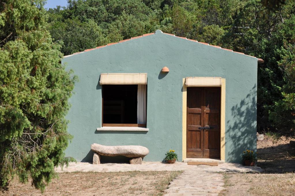 サン・パンタレオにあるLa Suara Toltaの小さな青い家