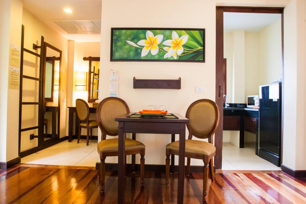 TV a/nebo společenská místnost v ubytování Aonang Phu Pi Maan Resort & Spa