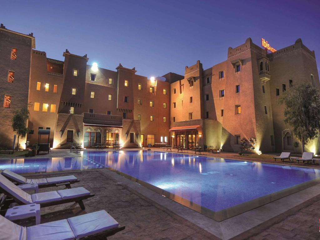 Bazén v ubytování Ibis Ouarzazate Centre nebo v jeho okolí