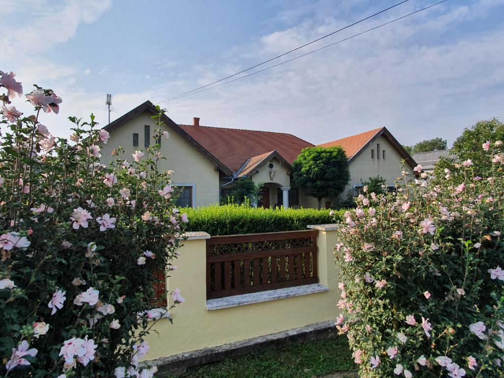 Ogród w obiekcie Pension und Landhaus Steirerengel - Ferien & Jagd