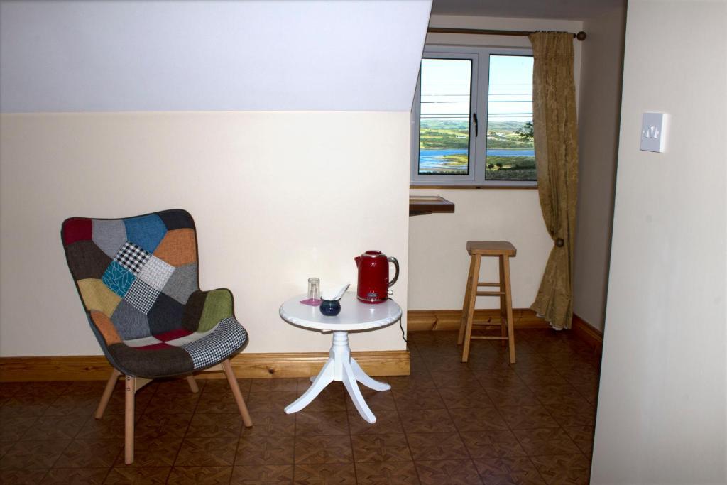 Posezení v ubytování Madra Rua Organic Accommodation