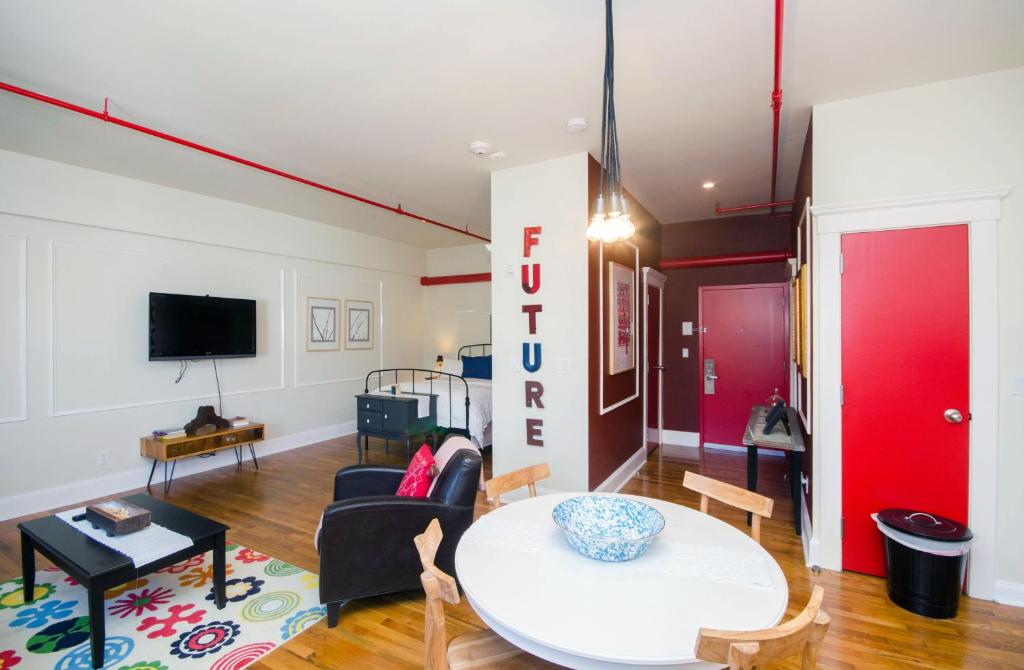 The Box House Hotel - 
