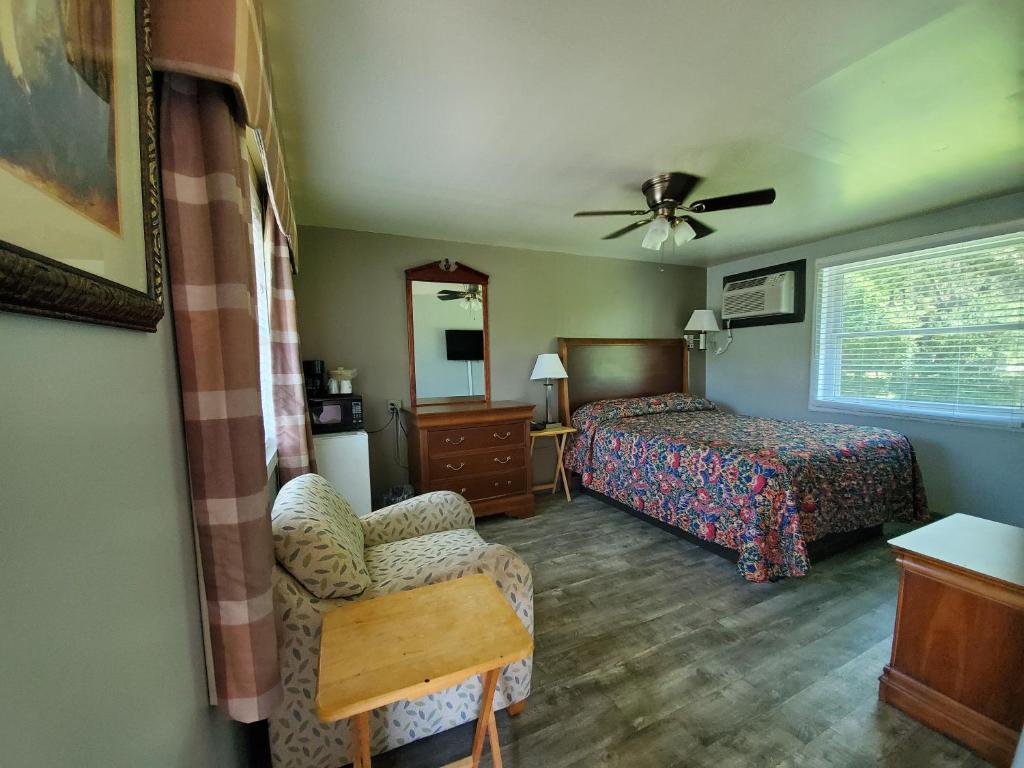 High Springs Country Inn - Chambre Queen