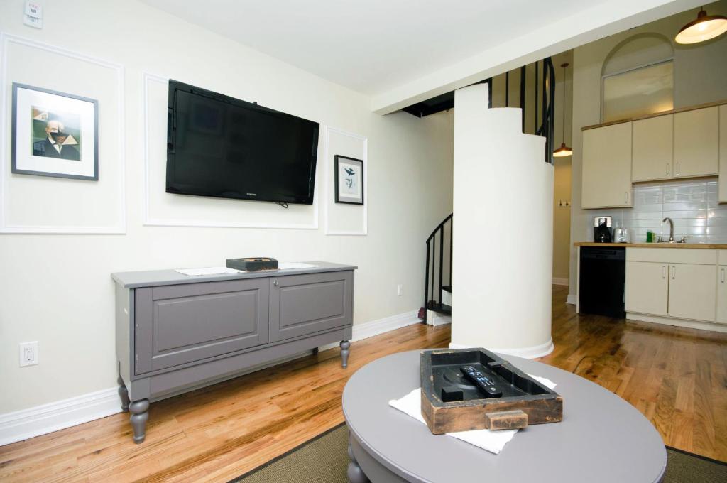 The Box House Hotel photo