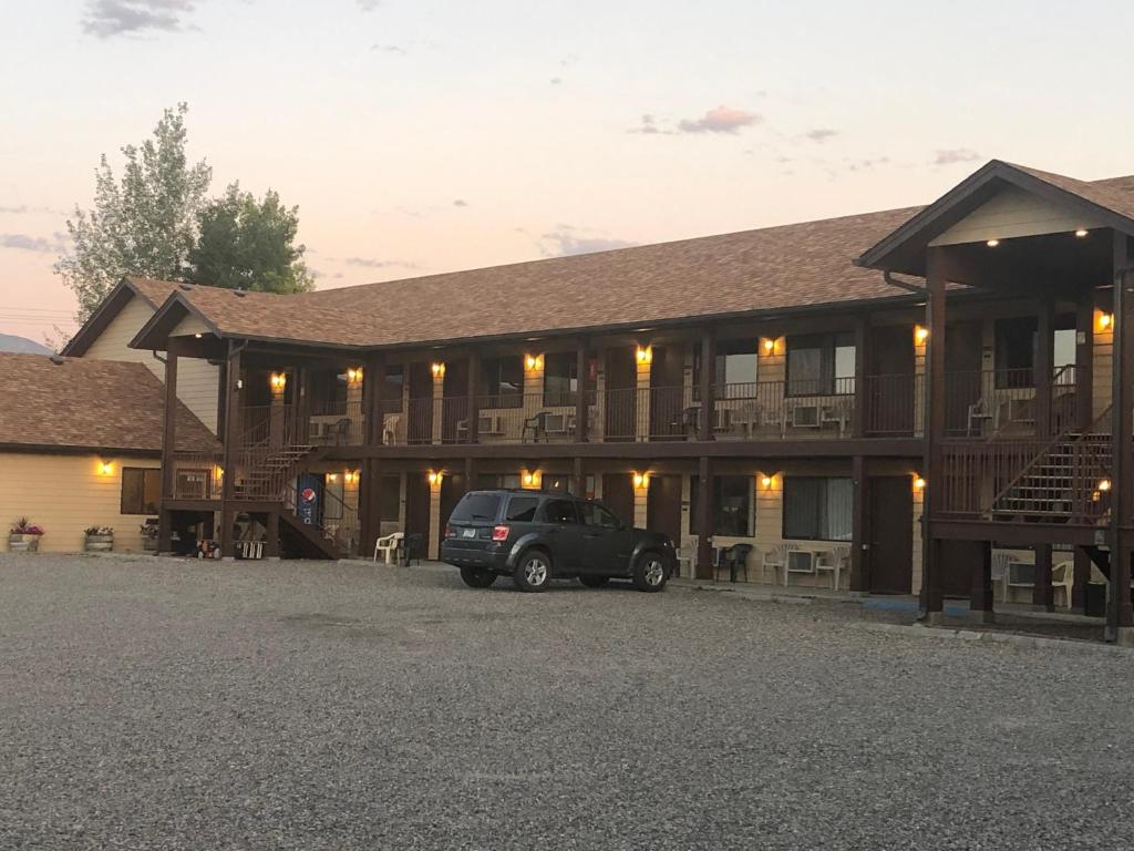 Red Bear Inn