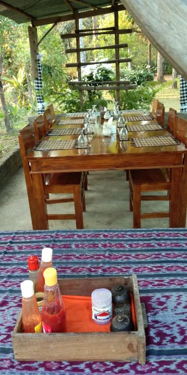 Zahrada ubytování ESA di Kubu Homestay