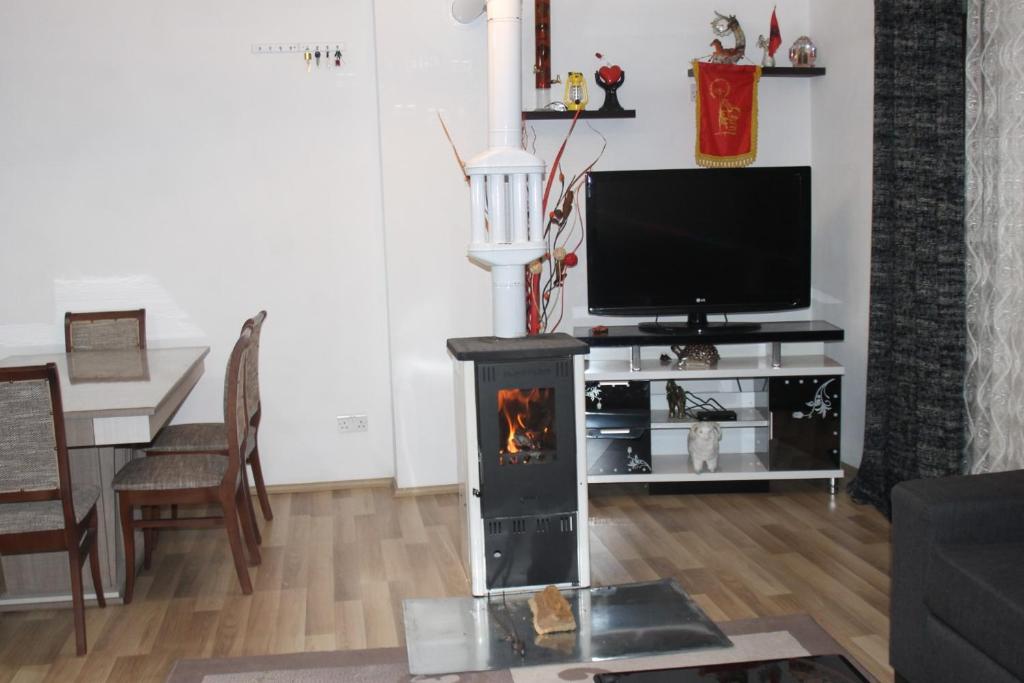 TV a/nebo společenská místnost v ubytování Hotel Kings Apartments