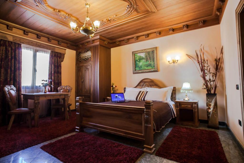 Posezení v ubytování Brilant Antik Hotel