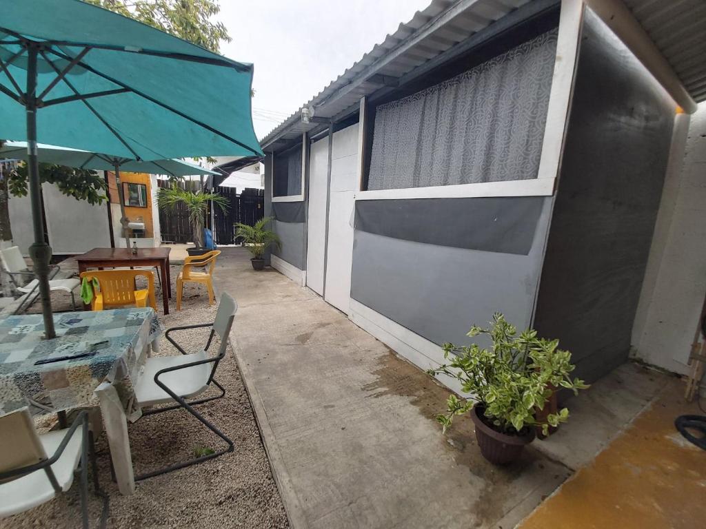 Patio nebo venkovní prostory v ubytování Delmar Hostal