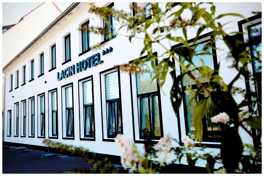 Hotel LACIN