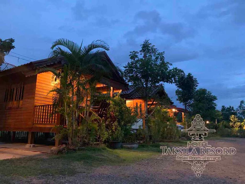 Zahrada ubytování Taksila Resort ฏักร์ศิลารีสอร์ท