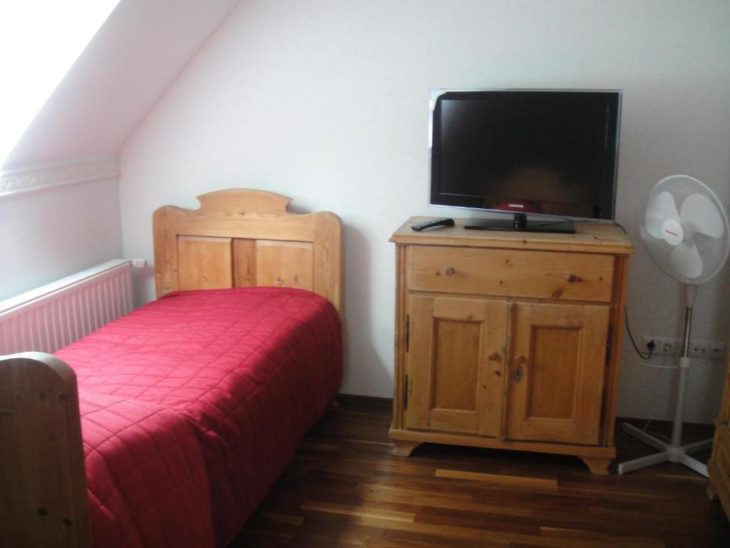Sághegy Fogadó és Panzió - Habitación Triple