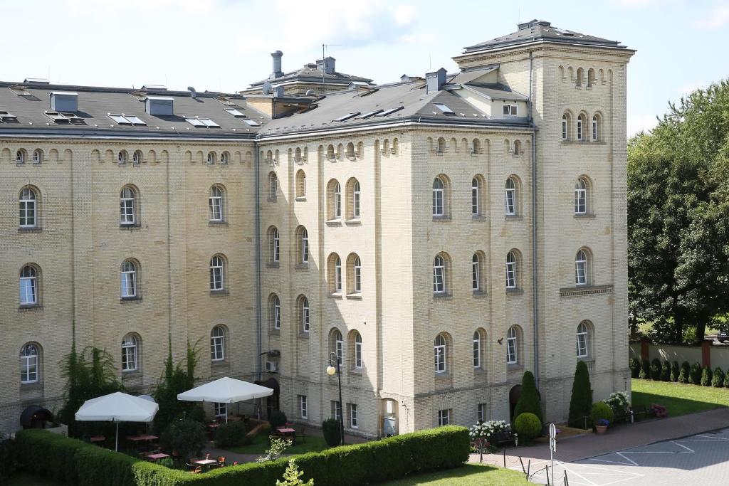 Budova, kde se aparthotel nachází