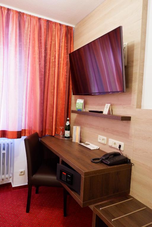 Fotografie z fotogalerie ubytování Hotel Schoos v destinaci Fleringen