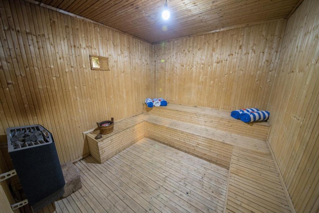 Gallery image of this property