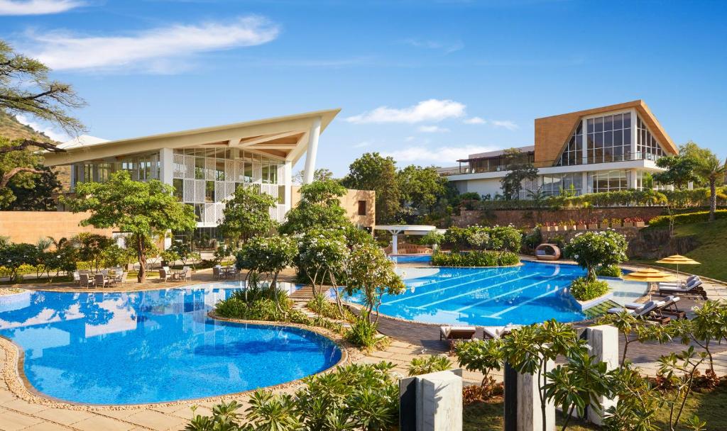 Piscina en o cerca de Taj Aravali Resort & Spa Udaipur