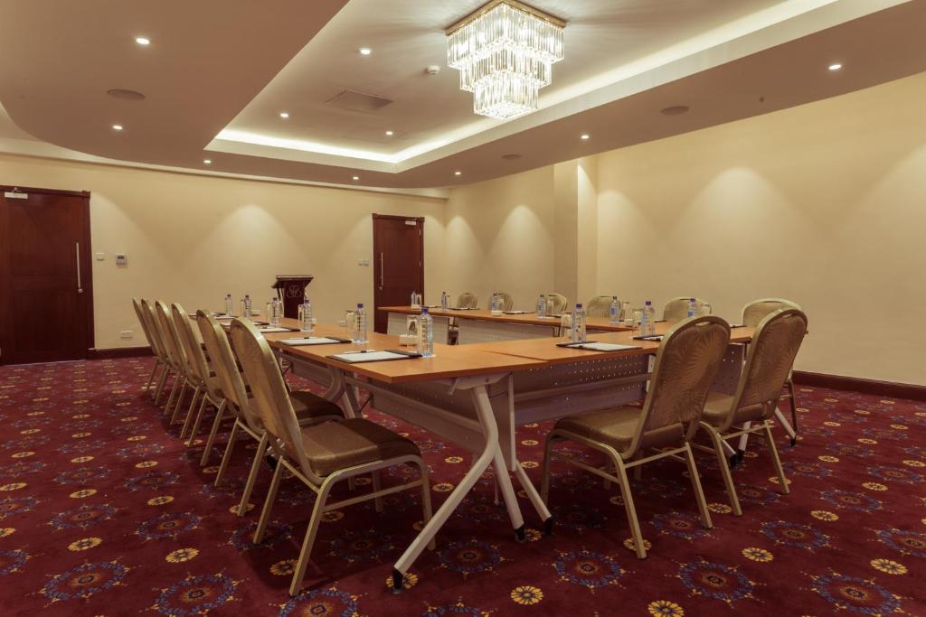 Konferenční prostory v ubytování Sarova Woodlands Hotel and Spa