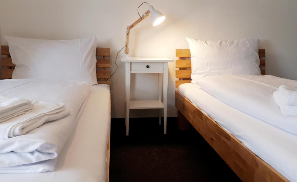 Hotel Calenberger Hof - Tweepersoonskamer Met 2 Aparte Bedden En Badkamer