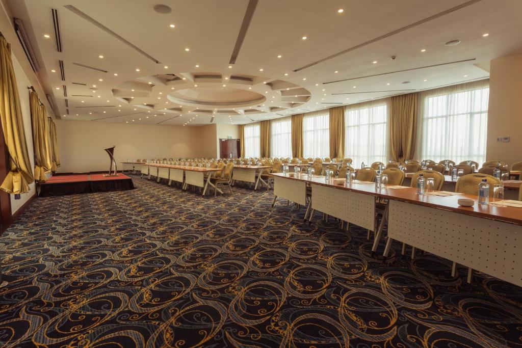 Konferenční prostory v ubytování Sarova Woodlands Hotel and Spa