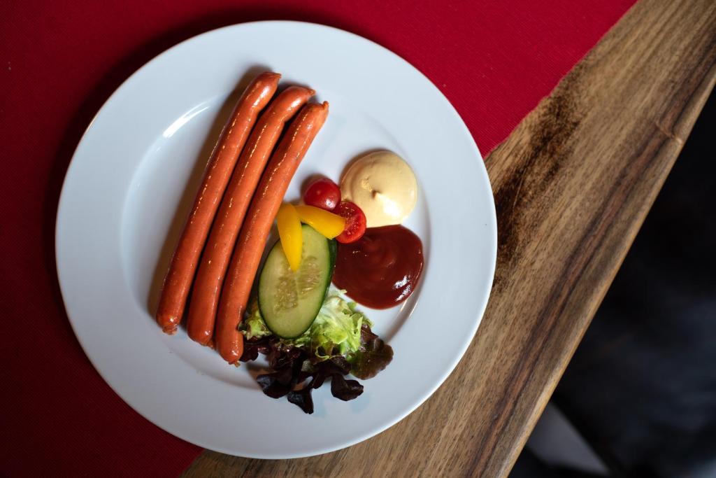 Jedzenie w pensjonacie lub w pobliżu