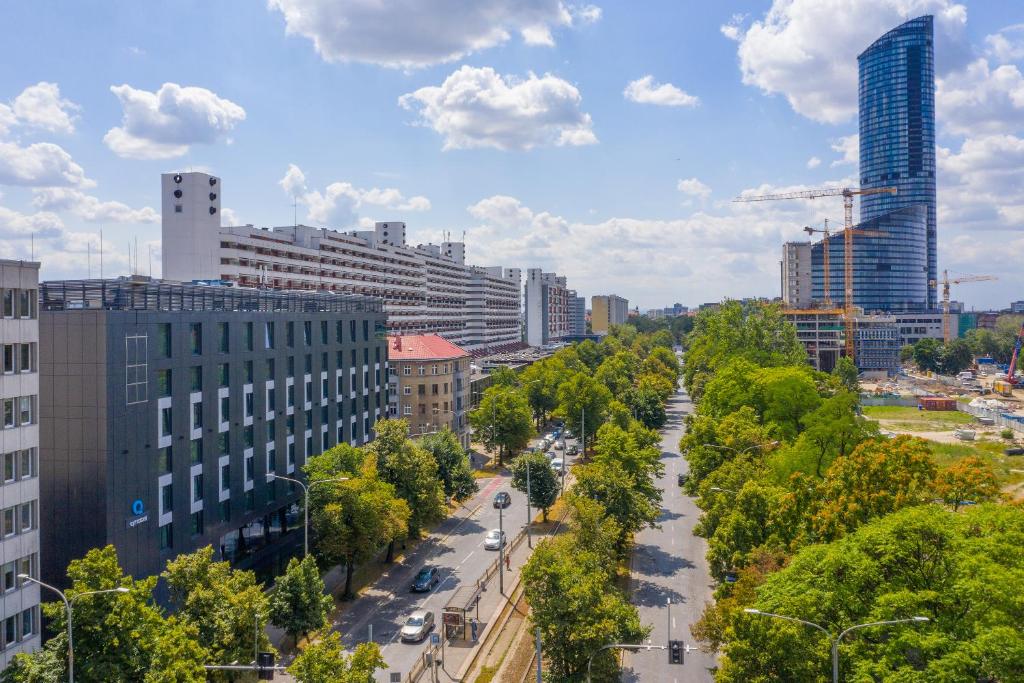 Nespecifikovaný výhled na destinaci Vratislav nebo výhled na město při pohledu z hotelu